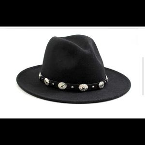 Little lies brand concho hat